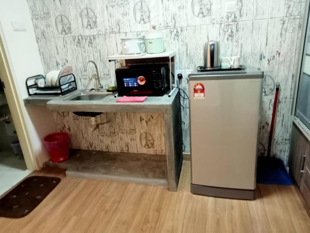 Saville Cheras Studio Next To Mrt Sri Raya Station Exteriör bild